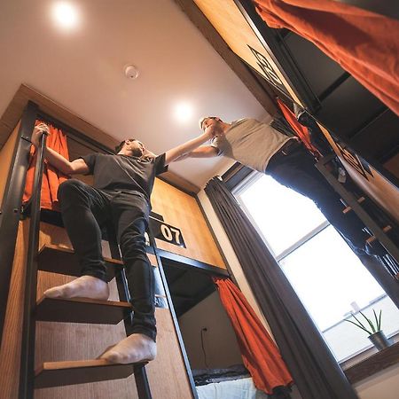 Le Bed & Cocktail - Appartement Sur L'Avenue Du Mont-Royal Монреаль Екстер'єр фото